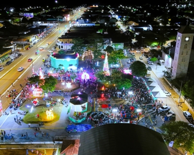 Juscimeira d� in�cio ao Natal M�gico com noite de luzes, emo��o e participa��o das fam�lias
