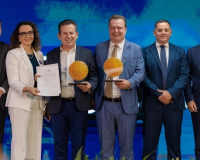 Max Russi lan�a selos �Mineral Social� e �Mineral Sustent�vel� e destaca avan�os do setor durante a 3� Expomin�rio