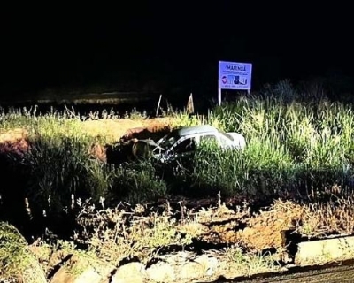 Motorista morre ap�s perder o controle e ser arremessado do carro na MT-140