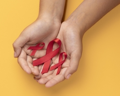 O que mais mata  o diagnstico tardio, alerta infectologista sobre HIV