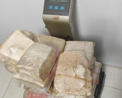 Pol�cia Militar apreende 58 kg de drogas e prende foragido em Primavera do Leste