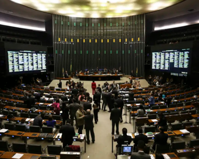 Congresso amplia exigncia de exame toxicolgico para motoristas das categorias A e B