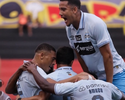 Gr�mio atropela o rebaixado Sport e confirma presen�a na Copa Sul-Americana de 2026