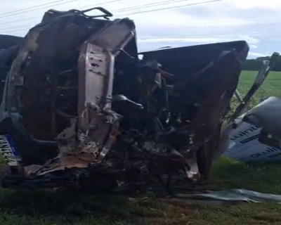 Jovem morre ap�s caminhonete colidir de frente com caminh�o na MT-130