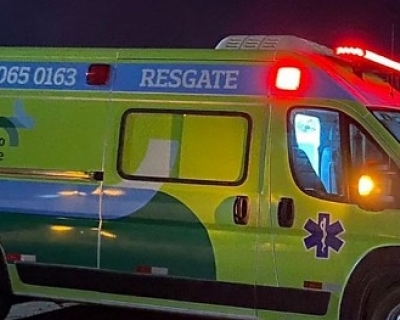 Motociclista perde a vida ap�s batida com carreta na BR-163 em Lucas do Rio Verde