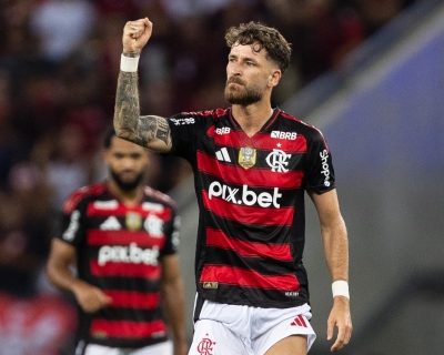 Flamengo vence Pyramids, decide pelo alto e garante vaga na final do Mundial