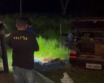 Mulher � achada morta dentro de carro abandonado em ch�cara de C�ceres