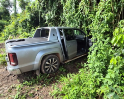 Criminosos armados rendem morador, exigem PIX e roubam caminhonete em Sinop