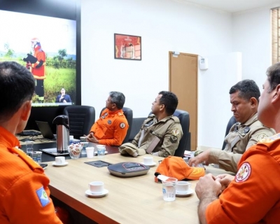 Corpo de Bombeiros recebe comitiva de militares do Par� e apresenta modelo de gest�o de combate aos inc�ndios florestais