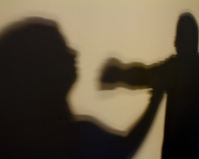 Ex-marido tenta atropelar mulher e faz amea�as de morte em Rondon�polis