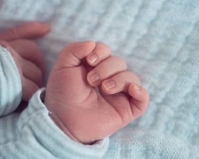 M�e � presa ap�s morder beb� de tr�s meses e atacar mulher durante confus�o em MT