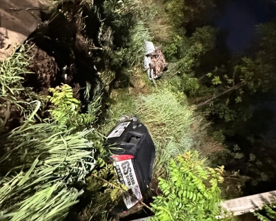 Grave colis�o na M�rio Andreazza termina com nove pessoas feridas