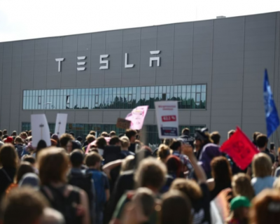 Tesla derruba 500 mil rvores para erguer fbrica; veja antes e depois