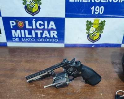 Pol�cia Militar conduz dois suspeitos e recupera motocicleta furtada em Rondon�polis