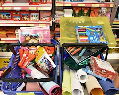 Procon intensifica a��es em escolas para proteger pais na compra de material escolar