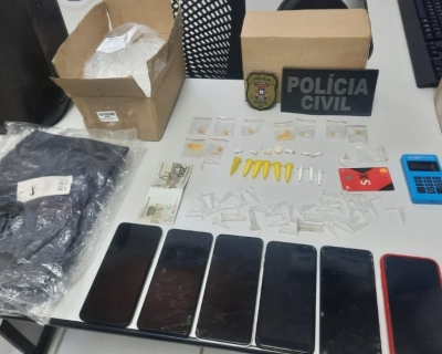 Pol�cia Civil prende tr�s e fecha ponto de venda de drogas e recepta��o em Nova Mutum