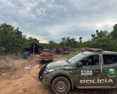 Pol�cia Militar apreende equipamentos e fecha garimpo irregular em zona rural de Nossa Senhora do Livramento