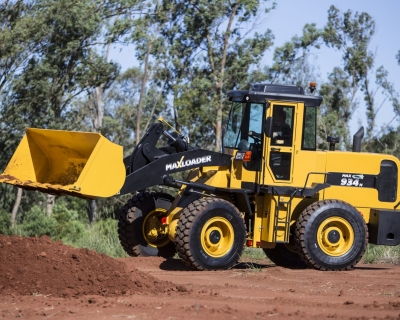 Opera��o em armaz�m termina em morte ap�s trabalhador ser atingido por p� carregadeira