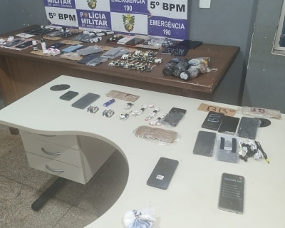 Carga de celulares � interceptada em caminh�o que levaria comida a penitenci�ria de MT