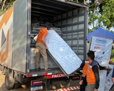 Governo envia alimentos e materiais para aux�lio emergencial �s fam�lias em Cotrigua�u