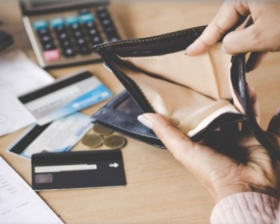 Queda no endividamento das fam�lias brasileiras � registrada pela CNC, mas inadimpl�ncia permanece elevada