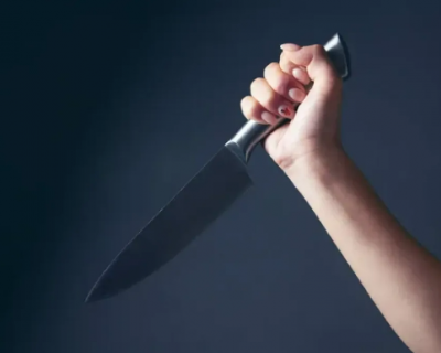 Mulher  presa aps esfaquear homem durante briga em Arenpolis