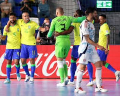 Brasil goleia Costa Rica e avana para as quartas de final da Copa do Mundo de Futsal