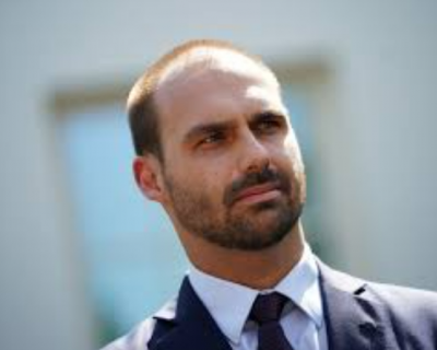 Eduardo Bolsonaro cumpre agenda em Mato Grosso para fortalecer candidaturas do PL