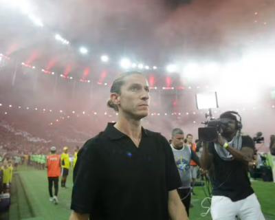 Na estreia de Filipe Luis, Flamengo vence Corinthians por 1 a 0 no Maracan e larga na frente na semifinal da Copa do Brasil 