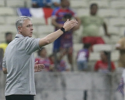 Tiago Nunes diz que empate foi justo e confia no Botafogo