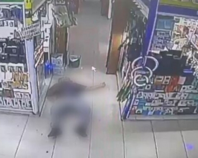 Dois s�o assassinados a tiros no Shopping Popular