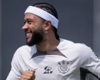 Memphis Depay pode deixar o Corinthians devido  crise com patrocinador, diz jornal ingls
