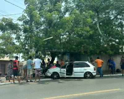 Carro invade calada e atropela trs adolescentes em ponto de nibus no bairro Tijucal, em Cuiab