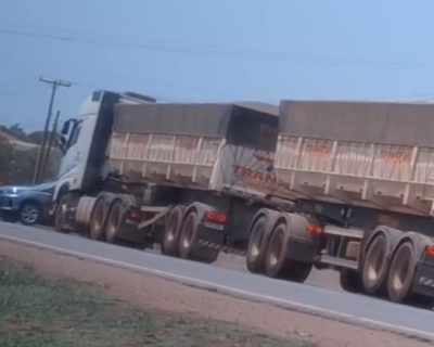 Caminho arrasta carro por vrios metros na BR-364 em Rondonpolis