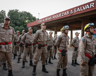 MT tem 114 alunos em formao para atuarem como soldados e oficiais do Corpo de Bombeiros