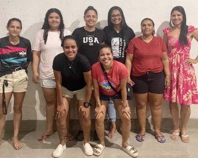 L�deres do futsal feminino de Rondon�polis unem for�as em prol do esporte