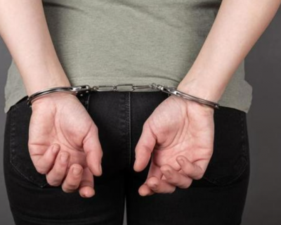 Mulher investigada em tr�s opera��es por tr�fico � presa ao apresentar TCC de Direito