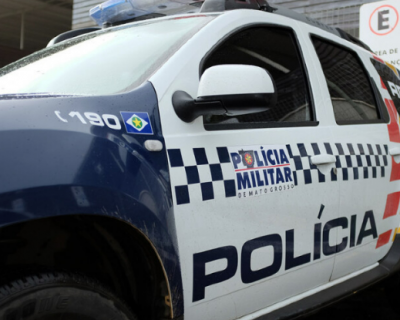 Suspeito morre em confronto com a polcia aps roubo de veculo em Cuiab