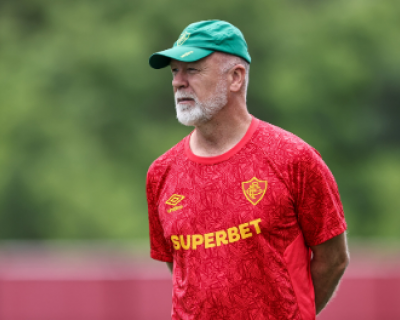 Mano Menezes renova contrato com o Fluminense para 2025