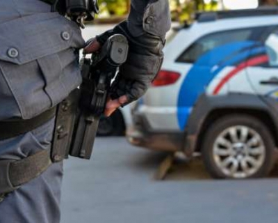 Tentativa de Homic�dio: Populares Det�m Adolescente Ap�s Ataque a Jovem