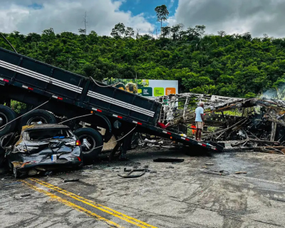 Acidente em rodovia deixa 22 mortos em Minas Gerais