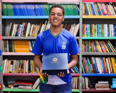 Estudantes da rede estadual podem se inscrever no programa Jovem Senador 2025