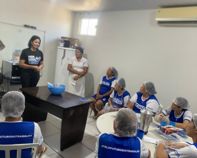 Reeducandas de Cceres participam de curso de qualificao em confeitaria