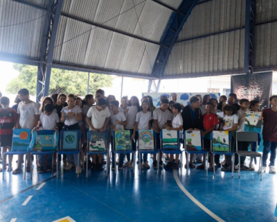 Alunos de Escola Estadual de Cuiab arrecadam 80 litros de leo durante campanha educativa