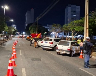 Operaes Lei Seca resultam na priso de 16 condutores embriagados na madrugada deste domingo (23)