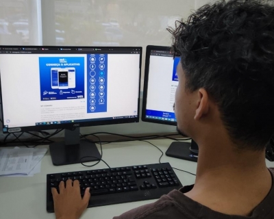 Seduc inova com lanamento de ferramenta para transferncia online dos estudantes