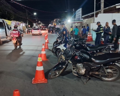 Operao contra delitos de trnsito resulta em 106 autuaes e cinco prises em Vrzea Grande