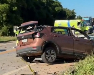Acidente entre carro e carreta deixa um morto e dois feridos na BR-163 em Vera