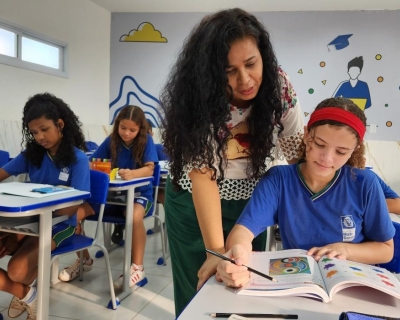 Piso salarial de professor da Rede Estadual de MT atrai candidatos para concurso pblico da Seduc