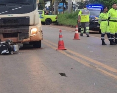 Atropelamento em Sinop termina com morte de pedestre e coliso entre veculos